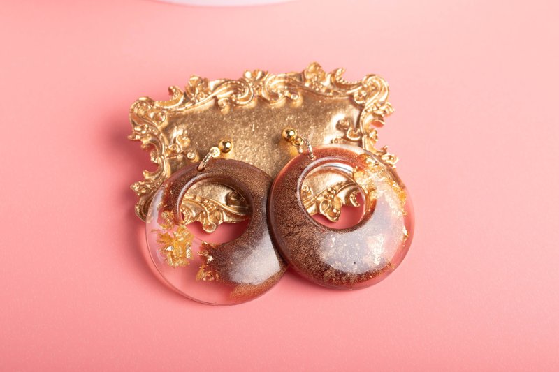Handmade resin earrings - 耳环/耳夹 - 塑料 金色