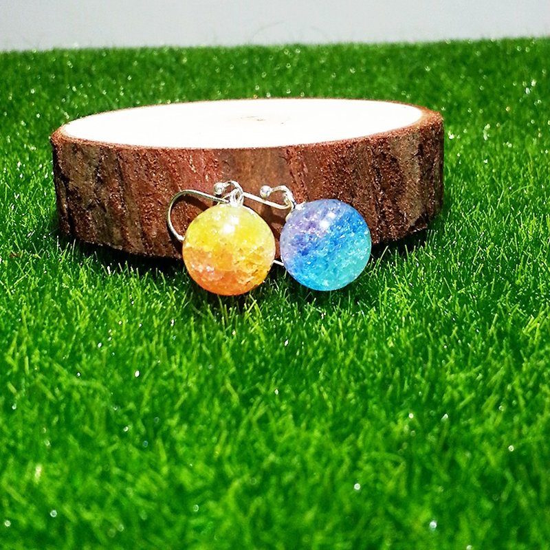 925纯银彩虹六色不对称玻璃球耳环(可改耳夹、耳针式) - 耳环/耳夹 - 玻璃 多色