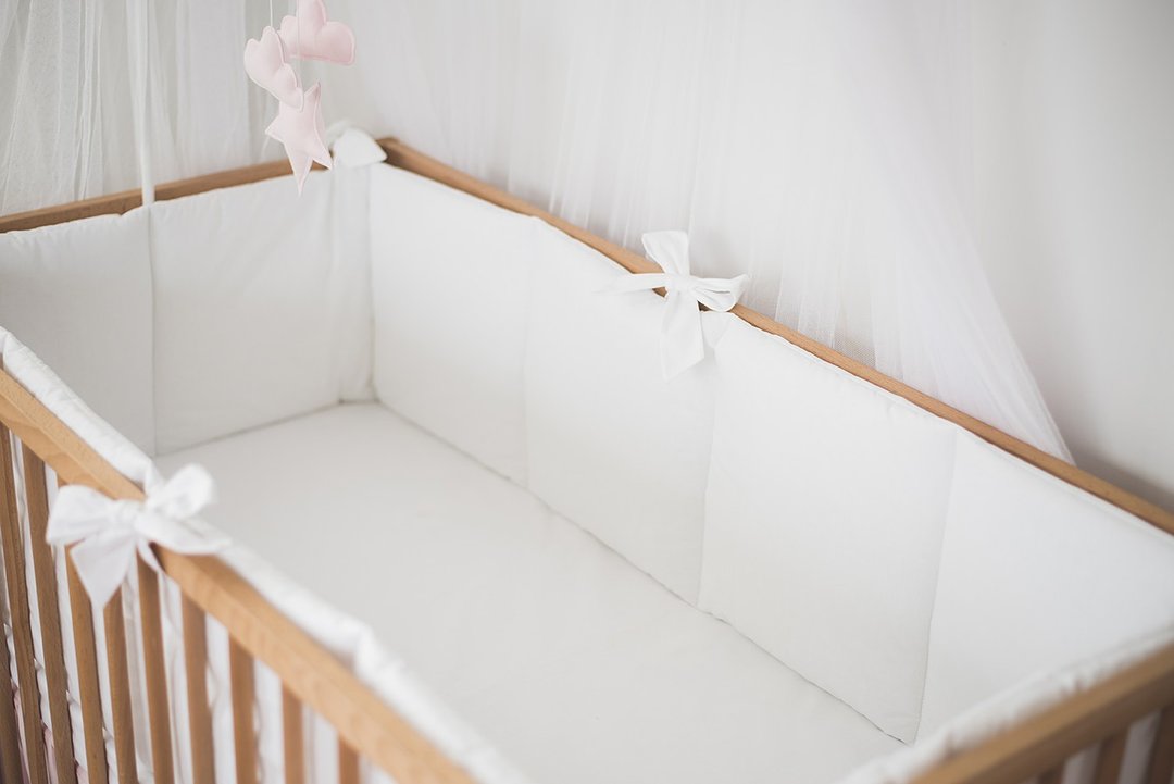 White baby nursery crib bumpers - 婴儿床上用品 - 棉 白色