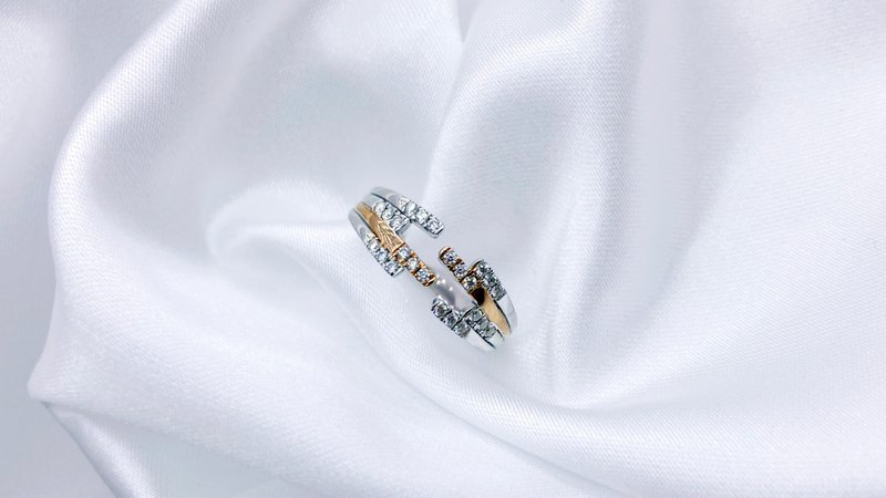 莫桑钻 |  拥抱钻石女戒  | 台中门市 |  可升级K金白金真钻 - 戒指 - 纯银 