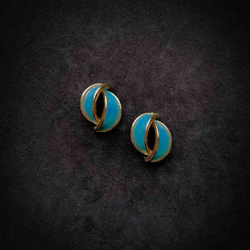 【手作】鹦鹉羽毛点翠工艺耳钉——对月 - 耳环/耳夹 - 铜/黄铜 