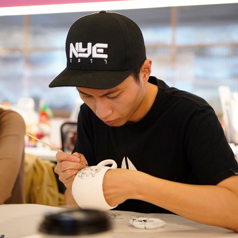 5 月・只是 ZISHI・青花瓷器皿绘制 - 陶艺 - 陶 