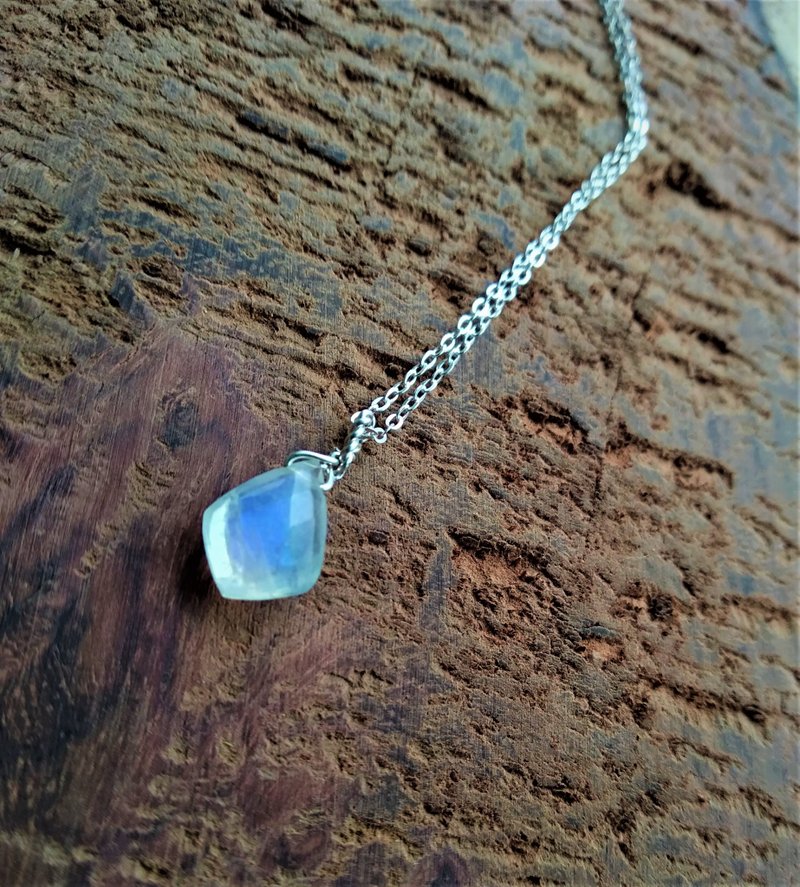10-11.5MM玻璃体强蓝光月亮石925纯银颈链 - 项链 - 宝石 蓝色