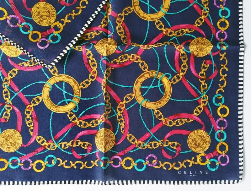 Celine Paris 古着手帕 - 锁链与吊饰图案 19 x 18 英寸 - 丝巾 - 棉．麻 蓝色