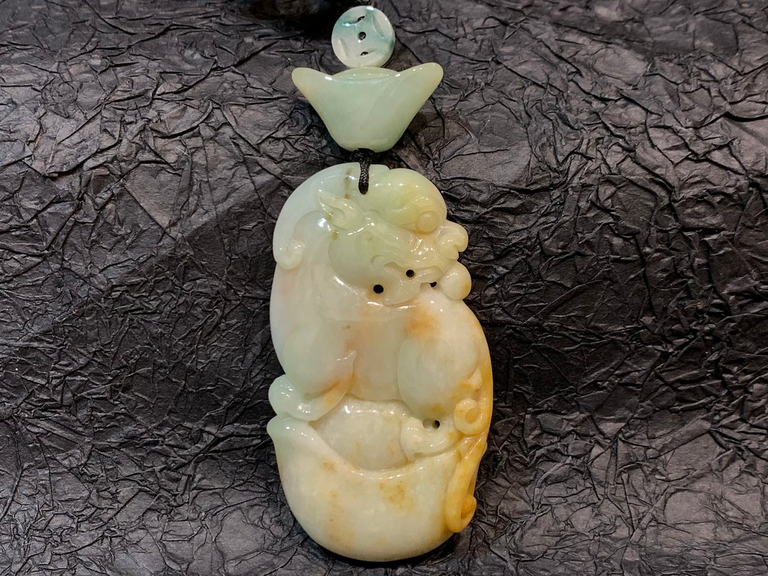 免费开光 快速出货 天然A货缅甸玉翡翠 财貔貅吊饰手工雕大元宝 - 项链 - 玉石 多色
