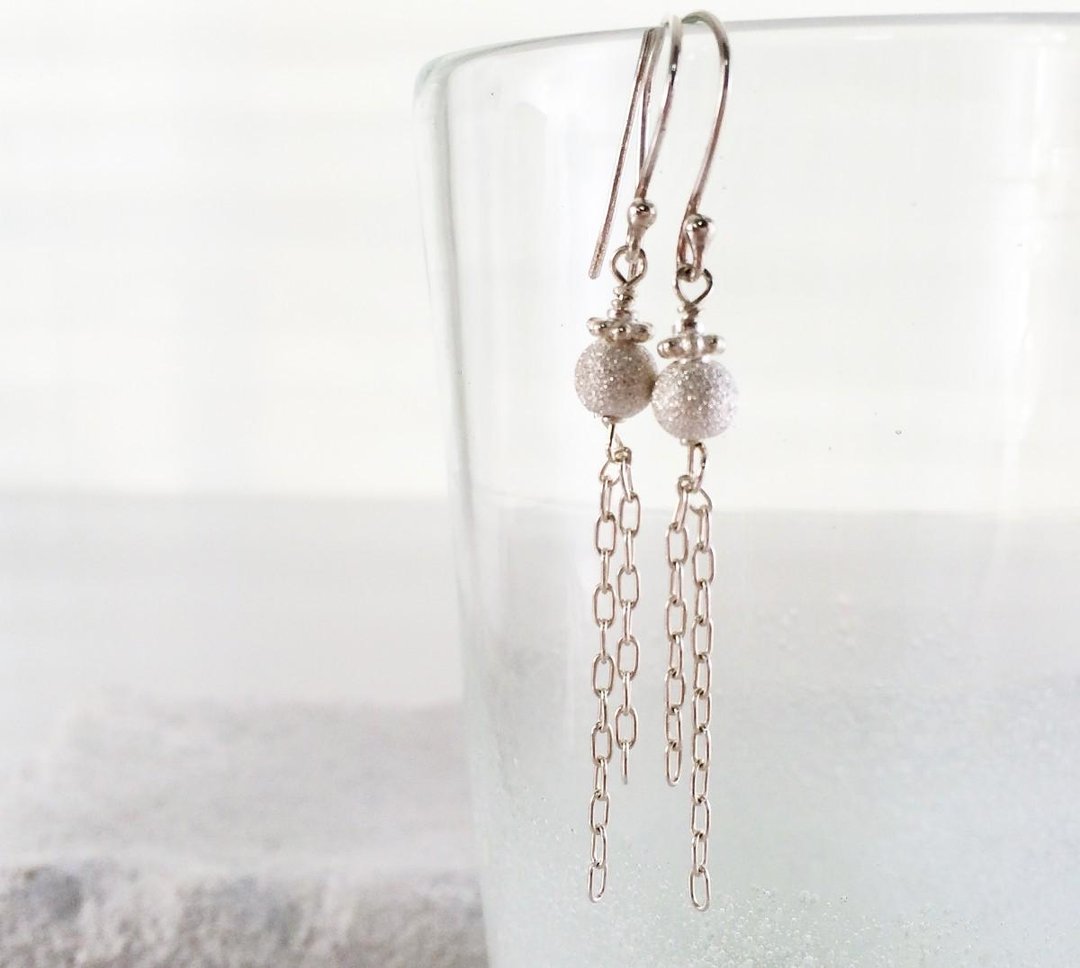 Silver Star Dust Chain Earrings / Clip-On - 耳环/耳夹 - 其他金属 银色