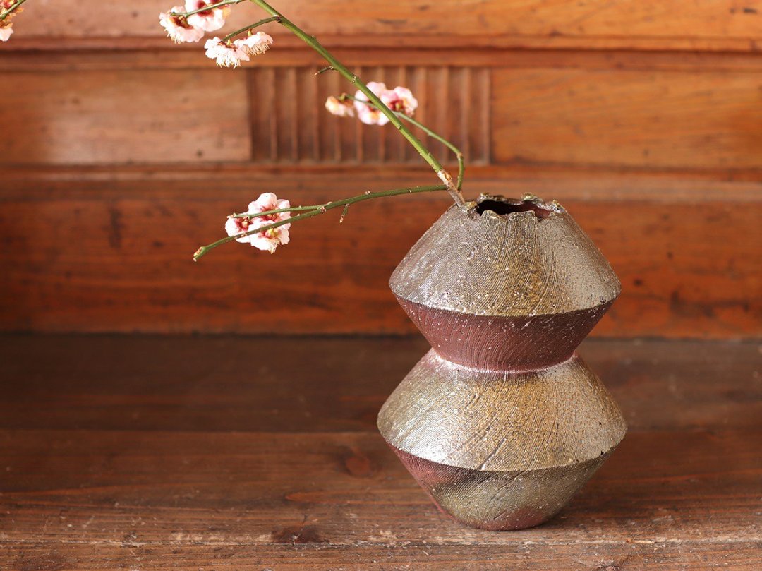 Bizen ware flower case h3-029 - 花瓶/陶器 - 陶 咖啡色