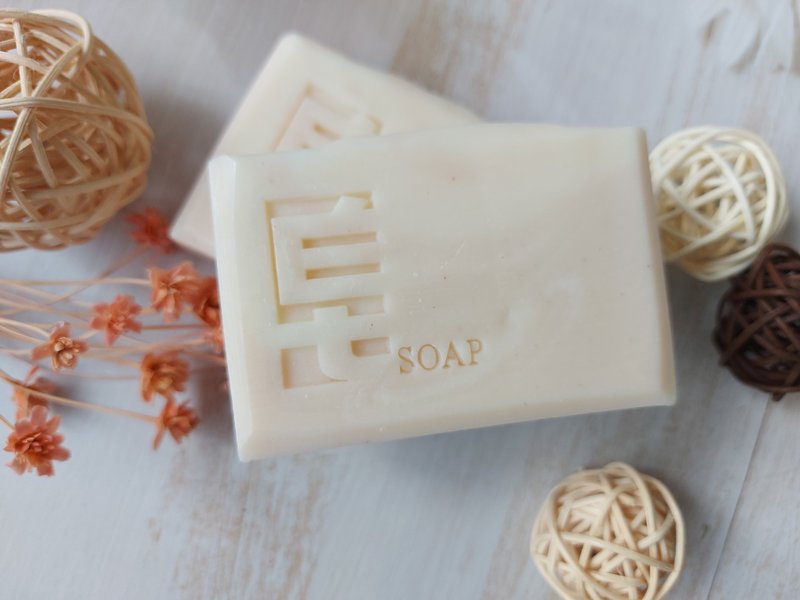 玫瑰马赛-一般肌肤-干性肌肤-敏感性肌肤-洗颜-花香调 - 肥皂/手工皂 - 精油 粉红色