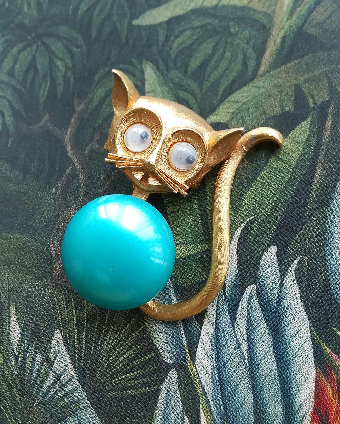 Vintage Jewelry 西洋古董饰品 JJ 灵动的猫咪  别针 - 徽章/别针 - 其他金属 金色