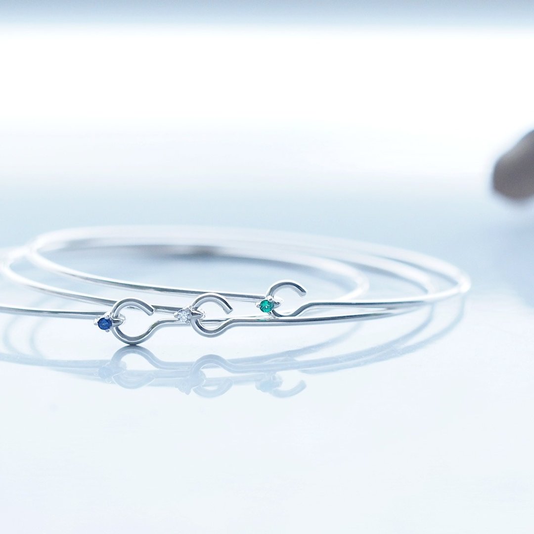 A) Stone Wire Bangle Silver 925 - 手链/手环 - 其他金属 银色