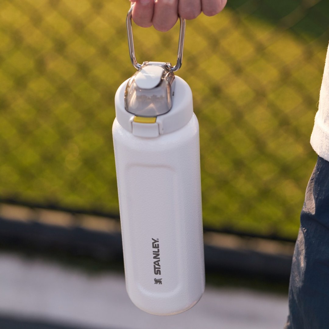 STANLEY 经典系列 弹盖提环水壶 0.7L / 锤纹白 - 水瓶/水壶 - 不锈钢 