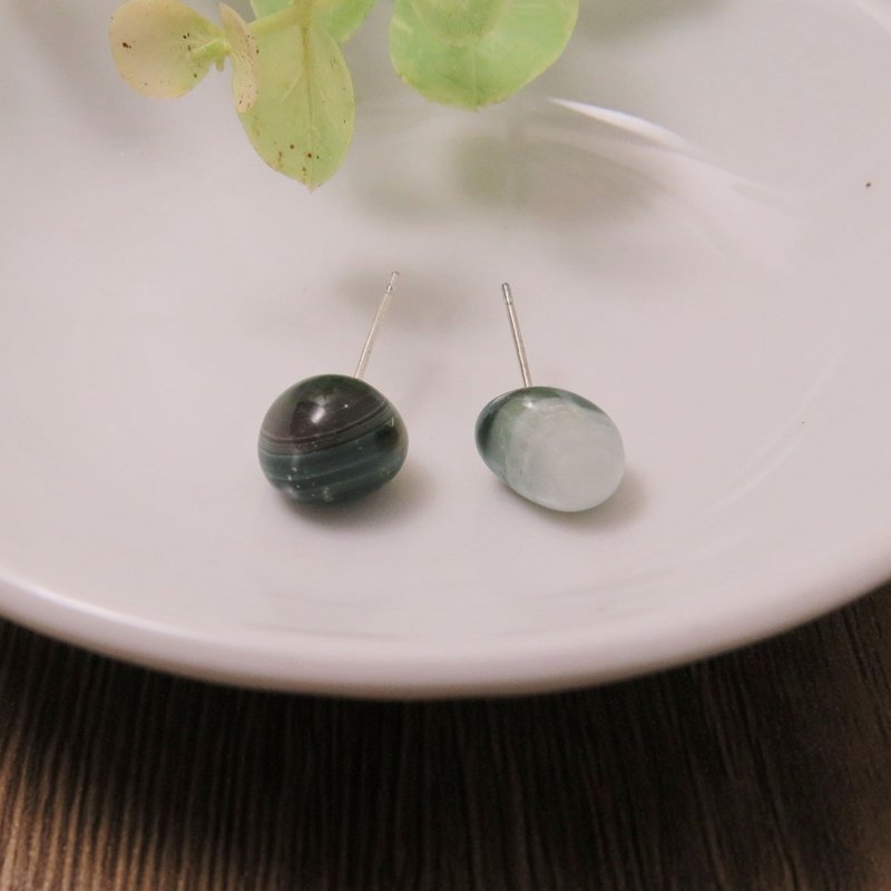 宝石系列 / 莫兰迪色天然玛瑙耳钉(绿白)一对 / 925银 - 耳环/耳夹 - 其他金属 银色