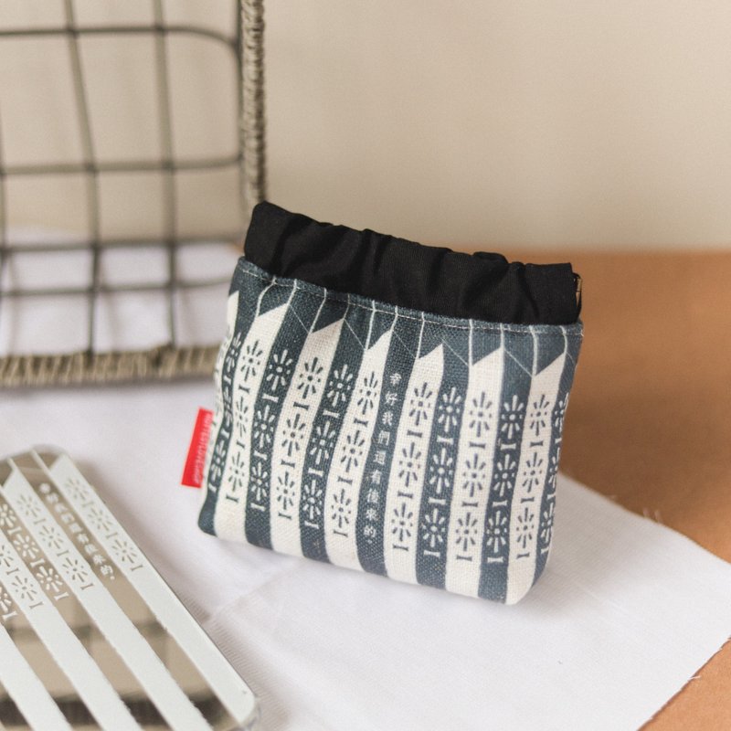 【口金包】通花铁闸 - 零钱包 - 棉．麻 黑色