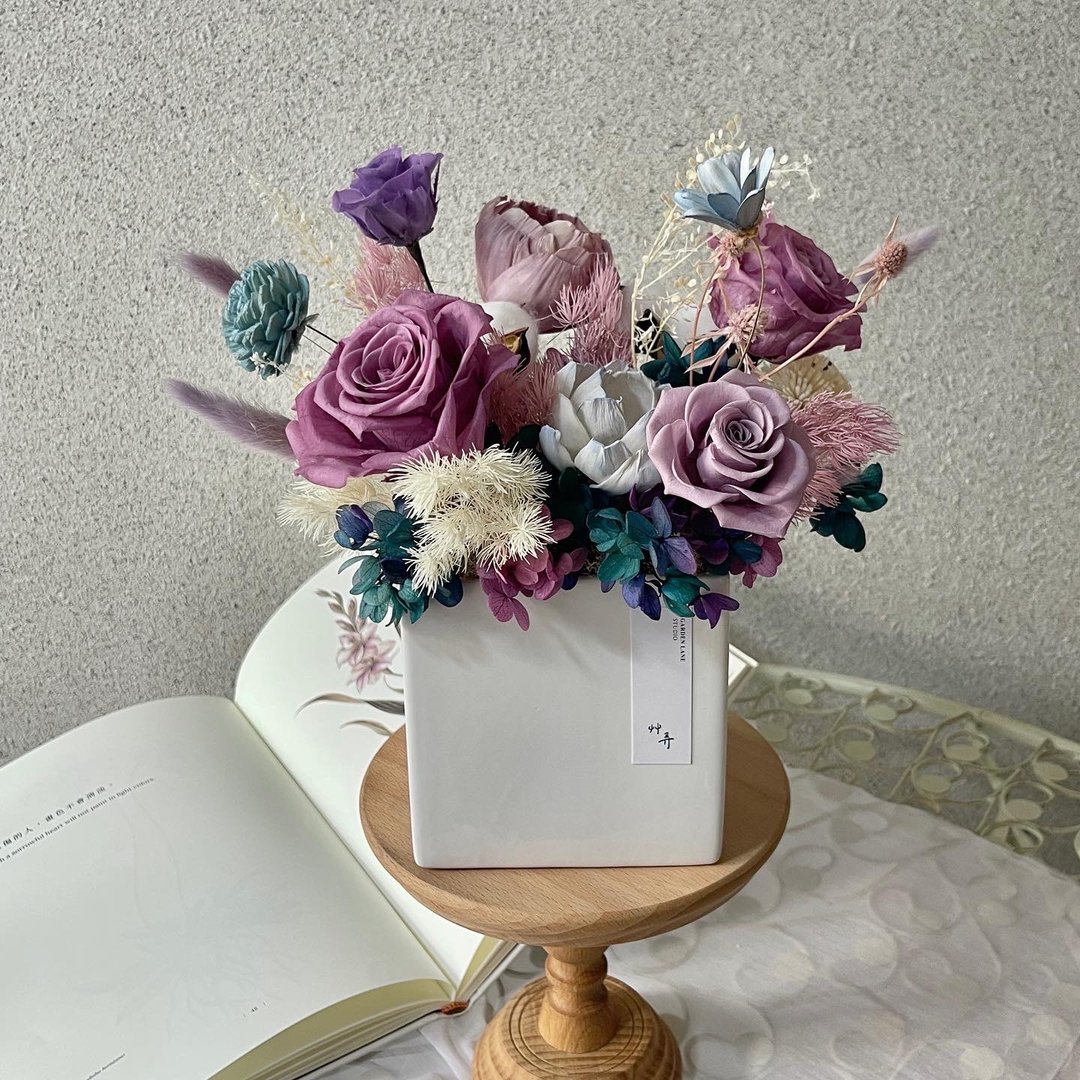 【艹弄Garden Lane Floral】优雅紫开幕花礼-M Size - 干燥花/捧花 - 植物．花 