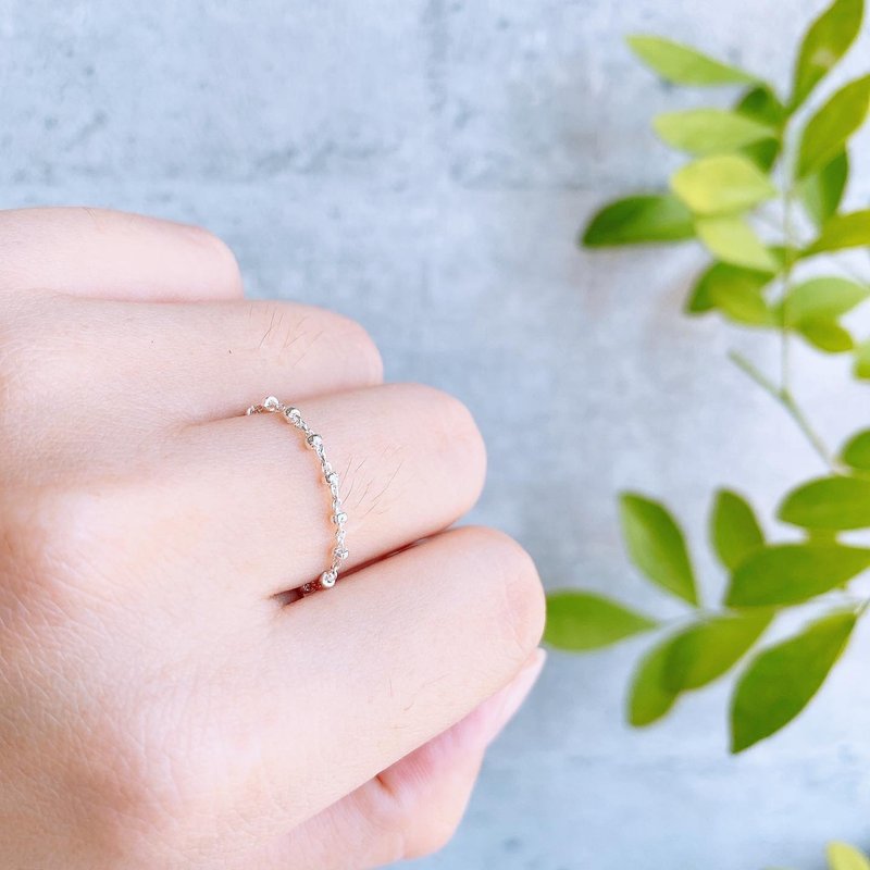 925纯银 / 小银珠 • 链戒指 • 气质优雅 - 戒指 - 纯银 银色