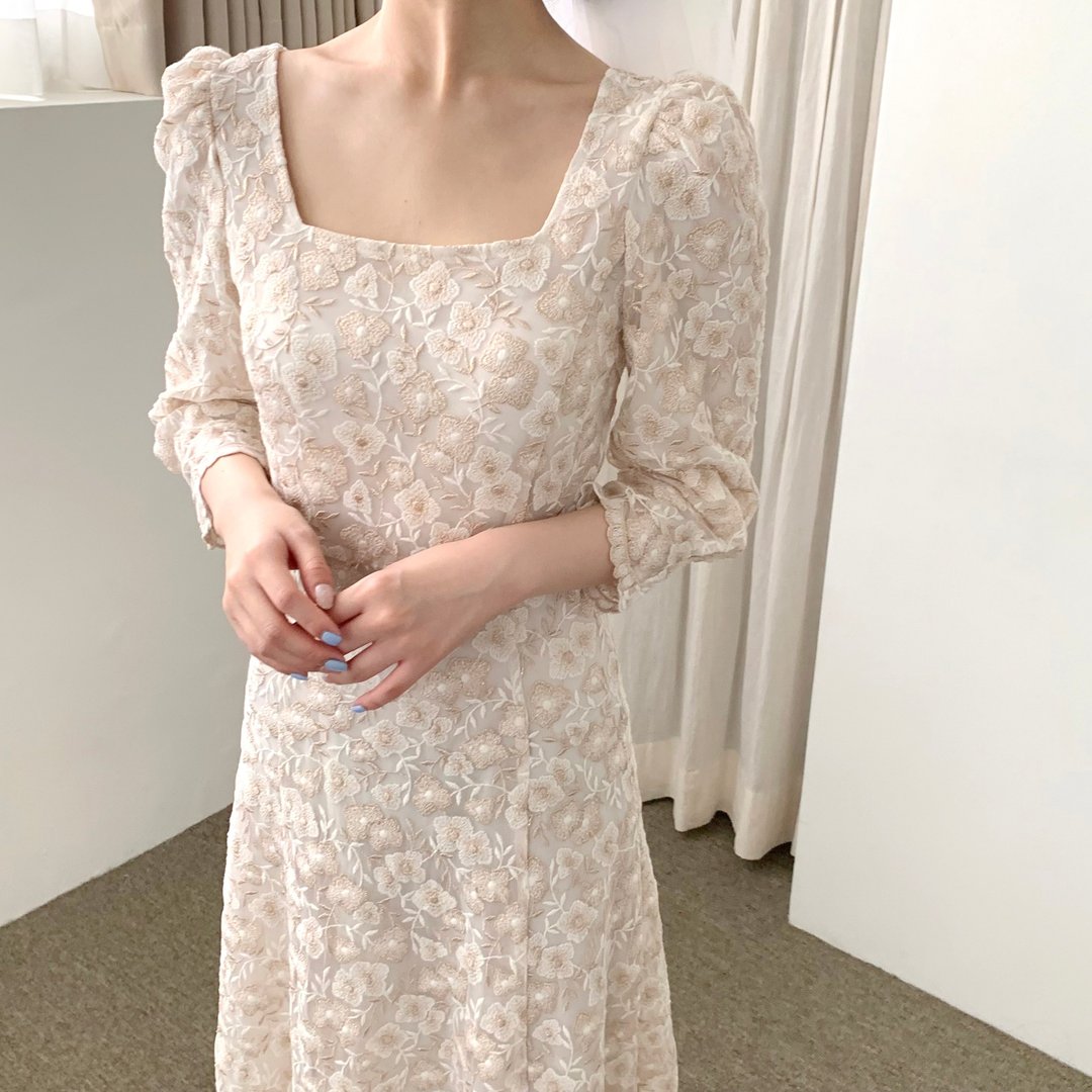 ALICE韩国制复古蕾丝刺绣设计方领洋装 婚礼轻婚纱连身裙 - 晚装/礼服 - 聚酯纤维 