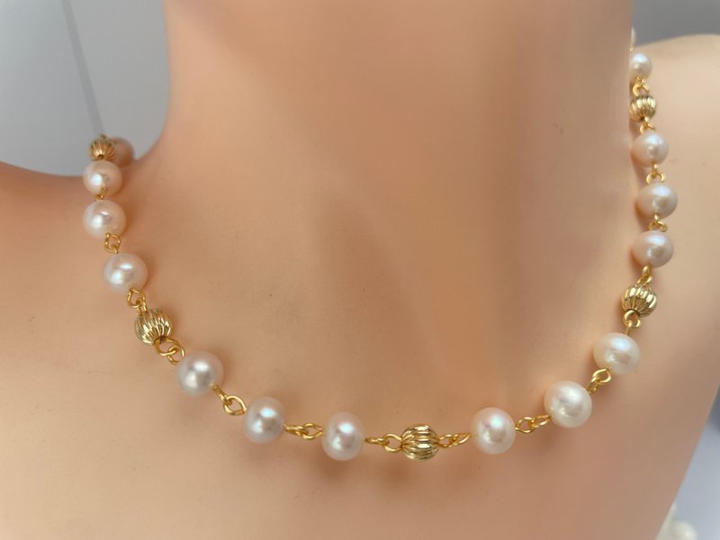 金色波澜 天然淡水珍珠 华丽 磁吸扣 扭扭链 项链 毛衣链 - 项链 - 珍珠 白色