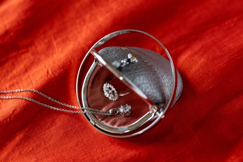 Globe pouch / 銀色 - 化妆包/杂物包 - 真皮 银色