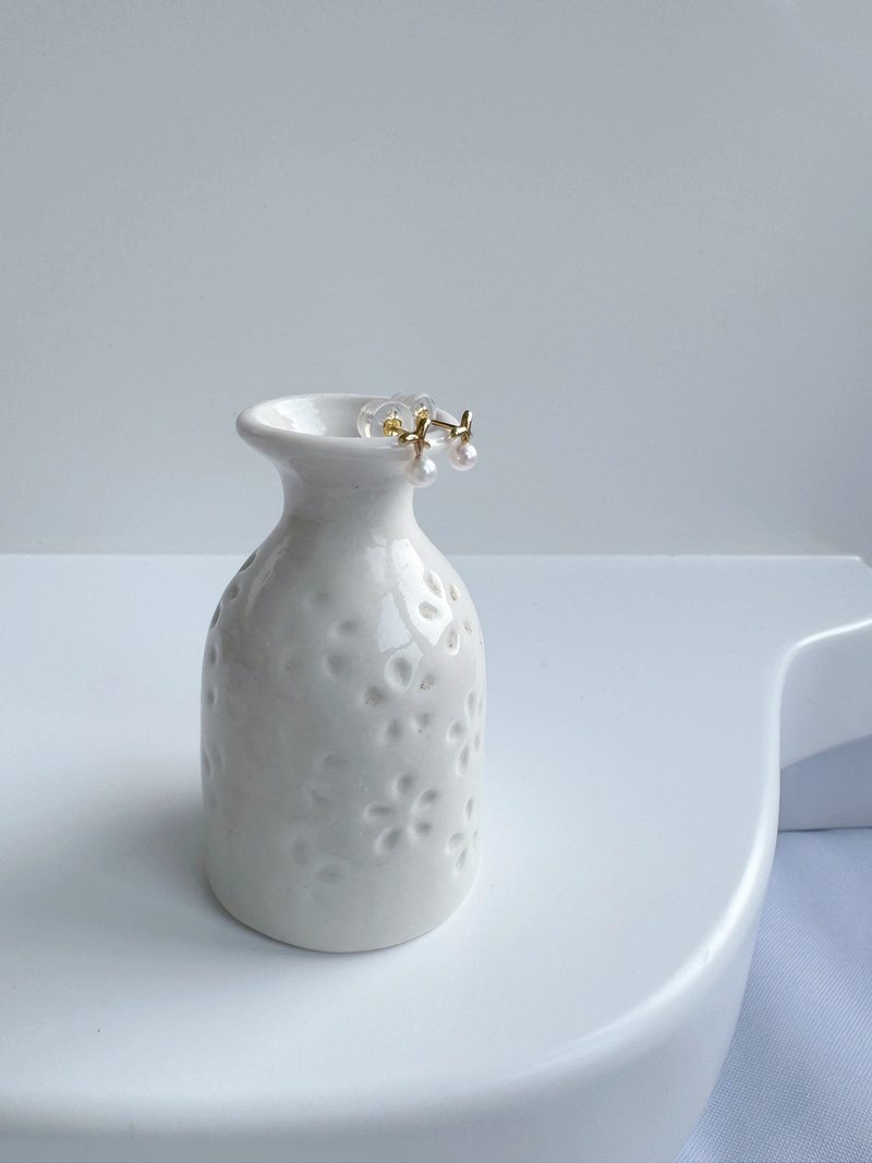 相遇耳环- 18K纯金日本Akoya珍珠耳环 - 耳环/耳夹 - 贵金属 金色