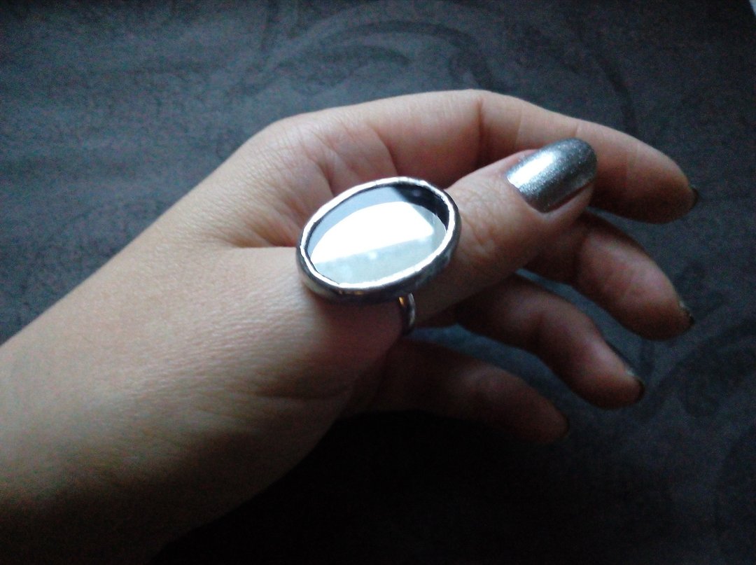 Mirror oval stained glass ring. mirror chunky ring. round mirror ring. 幾何 鑲嵌玻璃 - 戒指 - 玻璃 透明