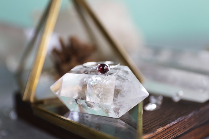 1月诞生石-3.5mm红石榴石铜线戒指 尾戒可 - 戒指 - 宝石 红色