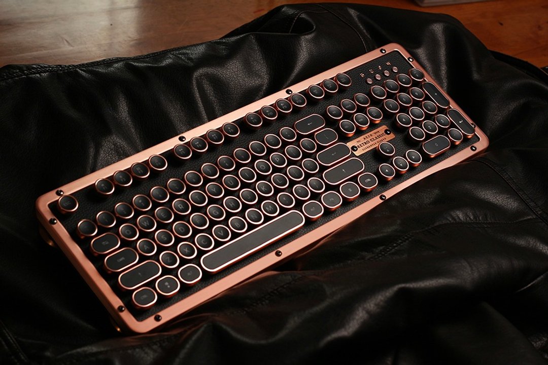 AZIO RETRO CLASSIC ARTISAN 牛皮打字机键盘-中文 (BT蓝牙版) - 电脑配件 - 其他金属 
