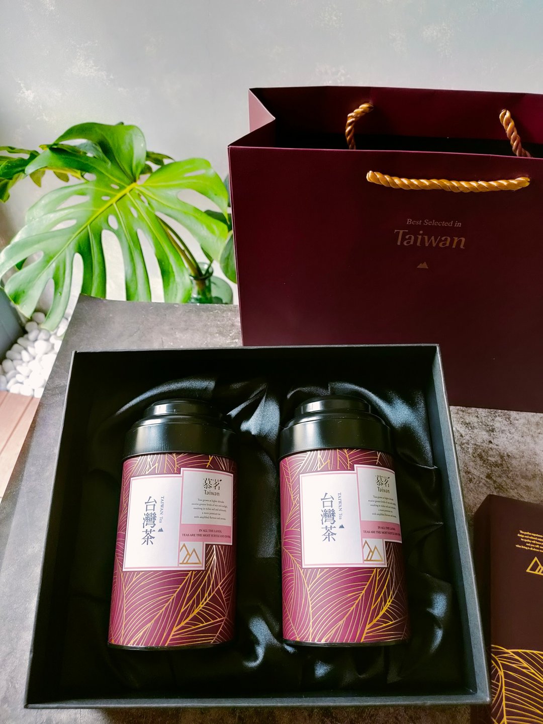台湾特色乌龙茶 阿里山 冻顶 - 茶 - 纸 白色
