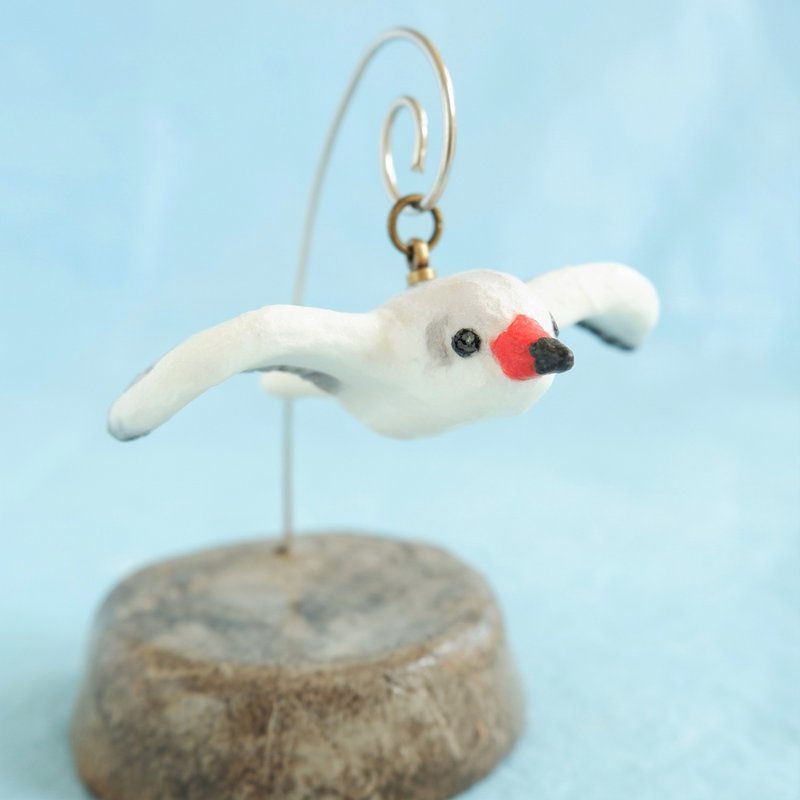 Black-headed gull figurine colored with Japanese paper Hanging decoration type - 摆饰 - 粘土 白色