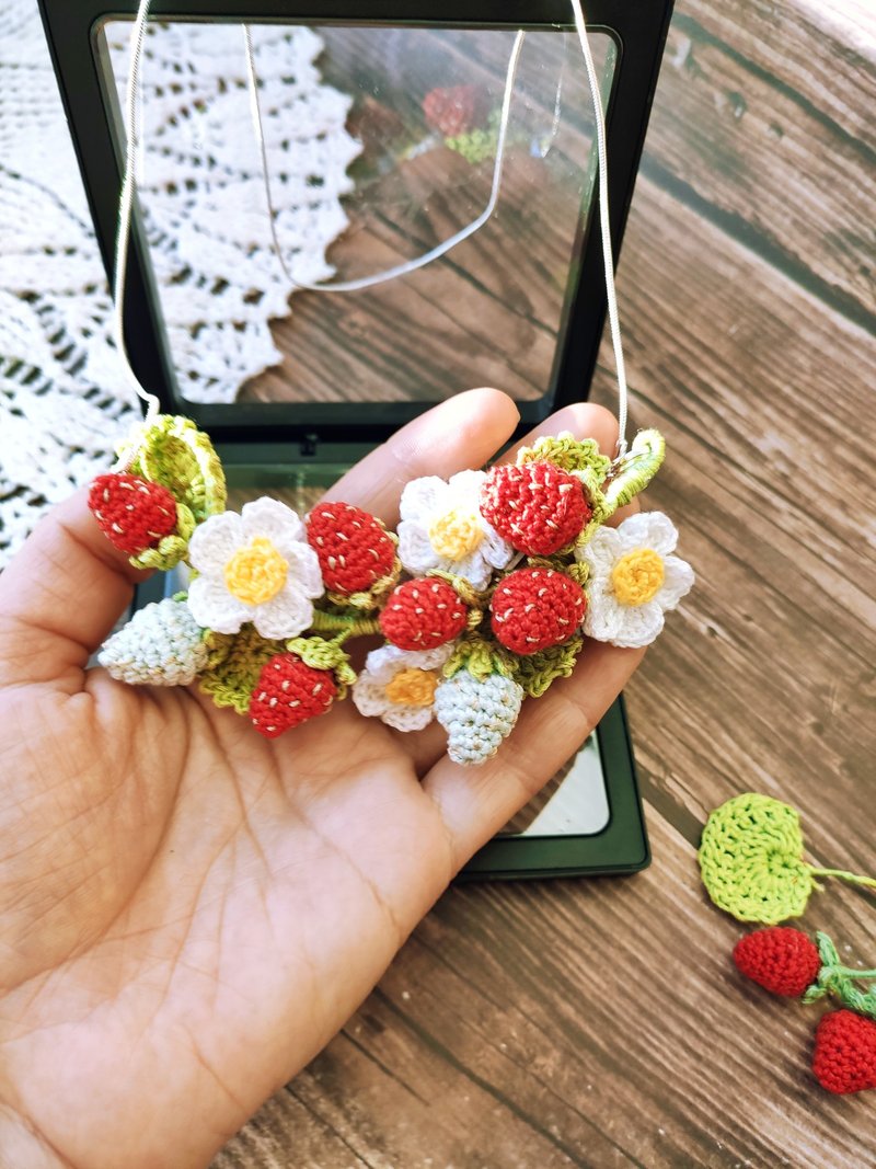 草莓项链、草莓项链、红色草莓吊坠、草莓连衣裙、水果饰品 - 项链 - 环保材料 红色