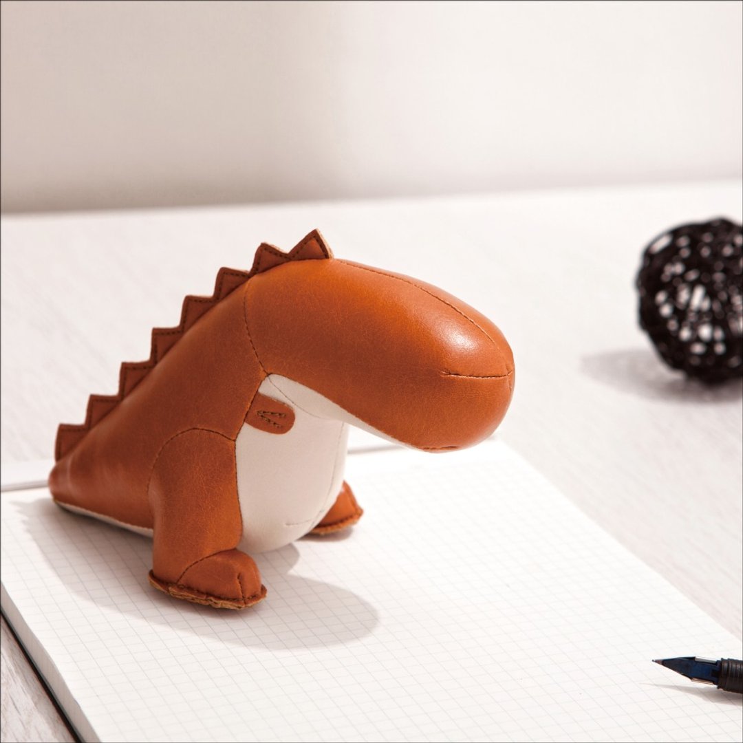 【纸镇】恐龙 Dinosaur Bobo 皮革动物摆饰 | 入厝礼物 生日礼物 - 摆饰 - 人造皮革 多色