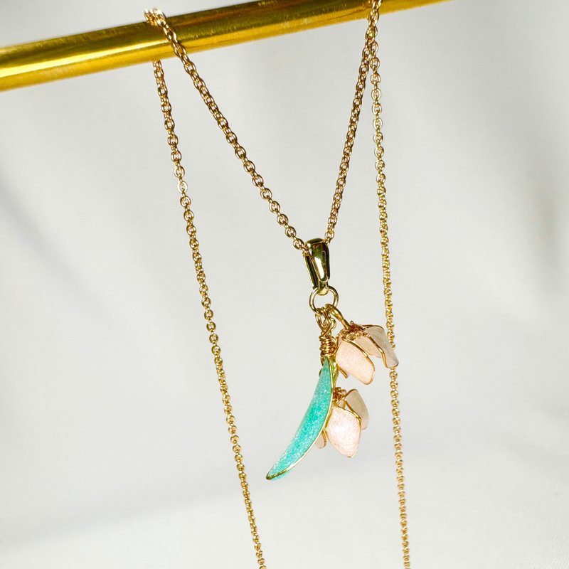 【迎接幸福】铃兰项链 – 闪耀树脂与金属线编织的花艺艺术 (铃兰项链) - 项链 - 树脂 白色