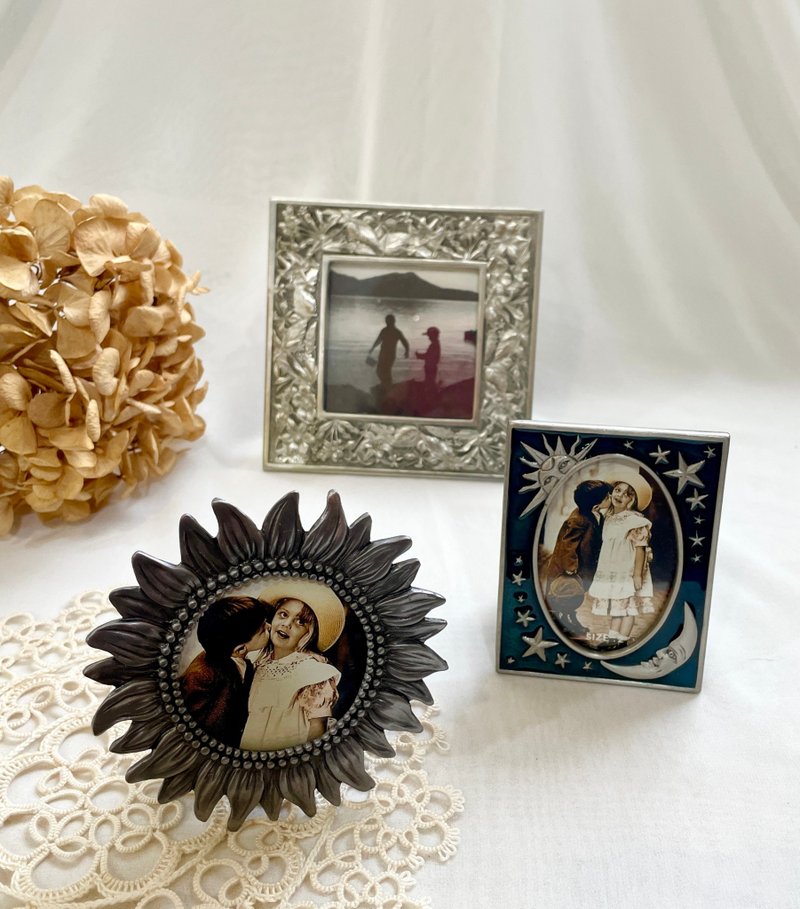 【好日恋物】加拿大古典金属雕花简约立体饰边银色墨绿相框三入组 - 海报/装饰画/版画 - 银 银色