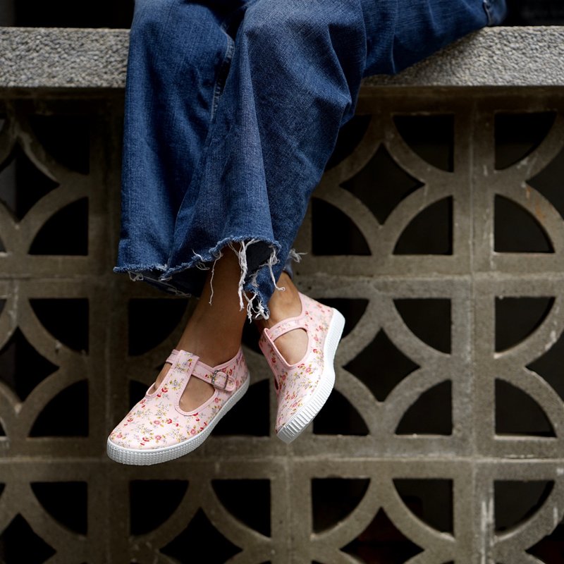 西班牙帆布鞋 CIENTA 51027 03 粉红色 经典布料 大人 T字款 - 女款休闲鞋 - 棉．麻 粉红色