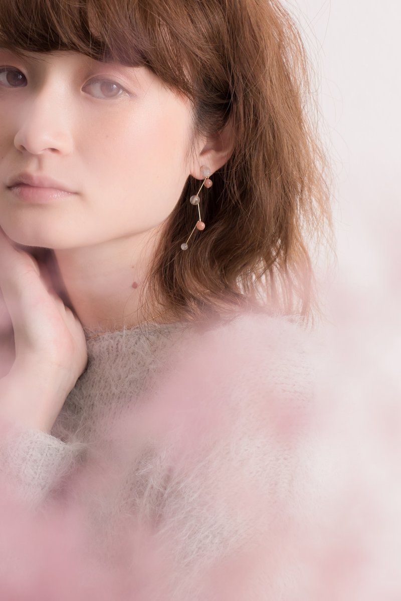 Grape Pierce PINK - 耳环/耳夹 - 石头 粉红色