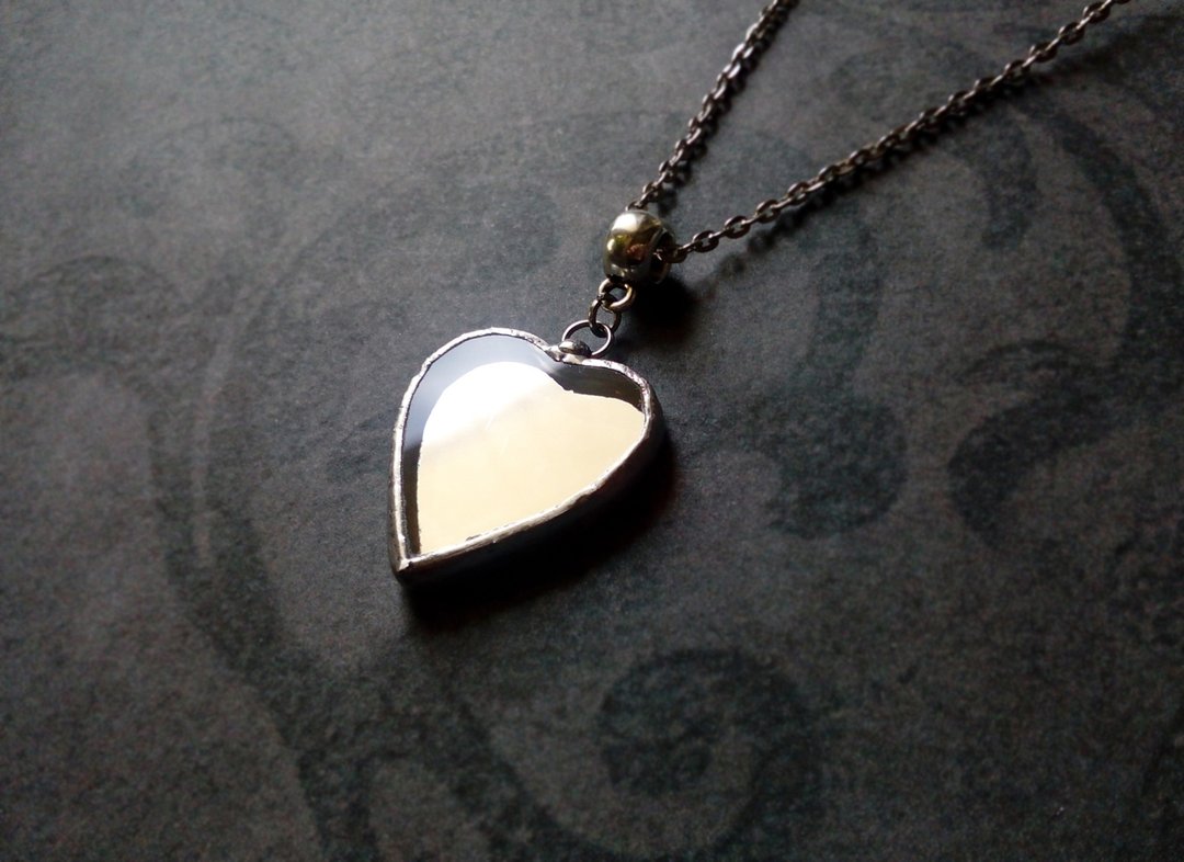Mirror heart glass necklace. heart necklace. kawaii pendant. Tin soldered mirror - 项链 - 玻璃 