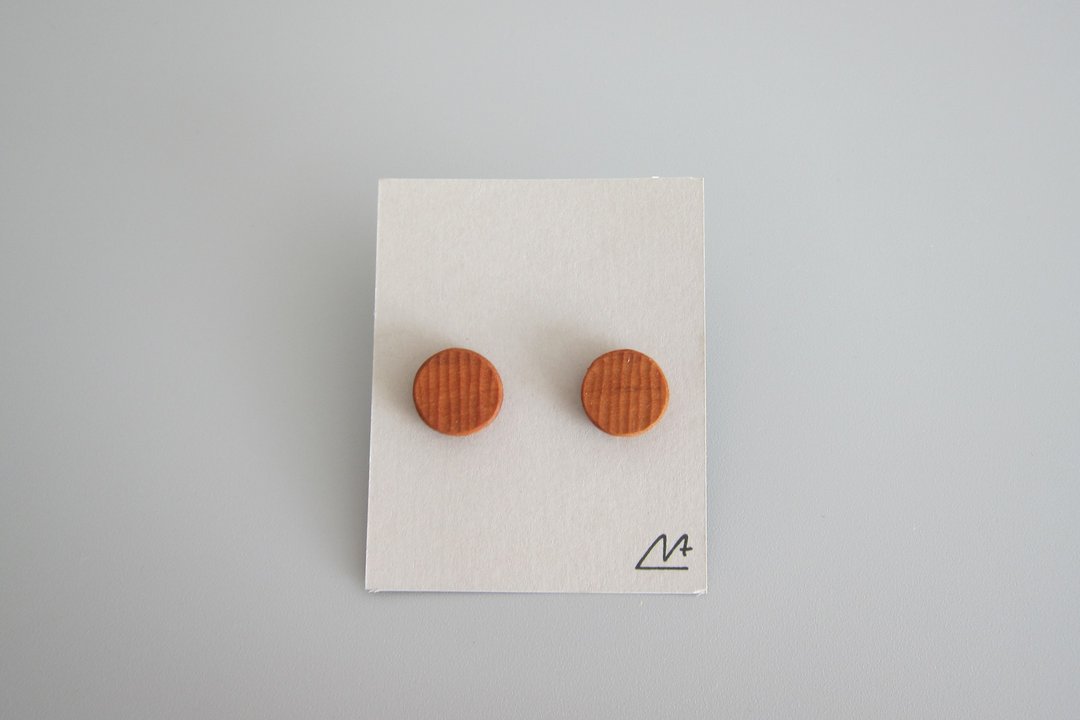 Cherry tree piercing (circle) - 耳环/耳夹 - 木头 咖啡色
