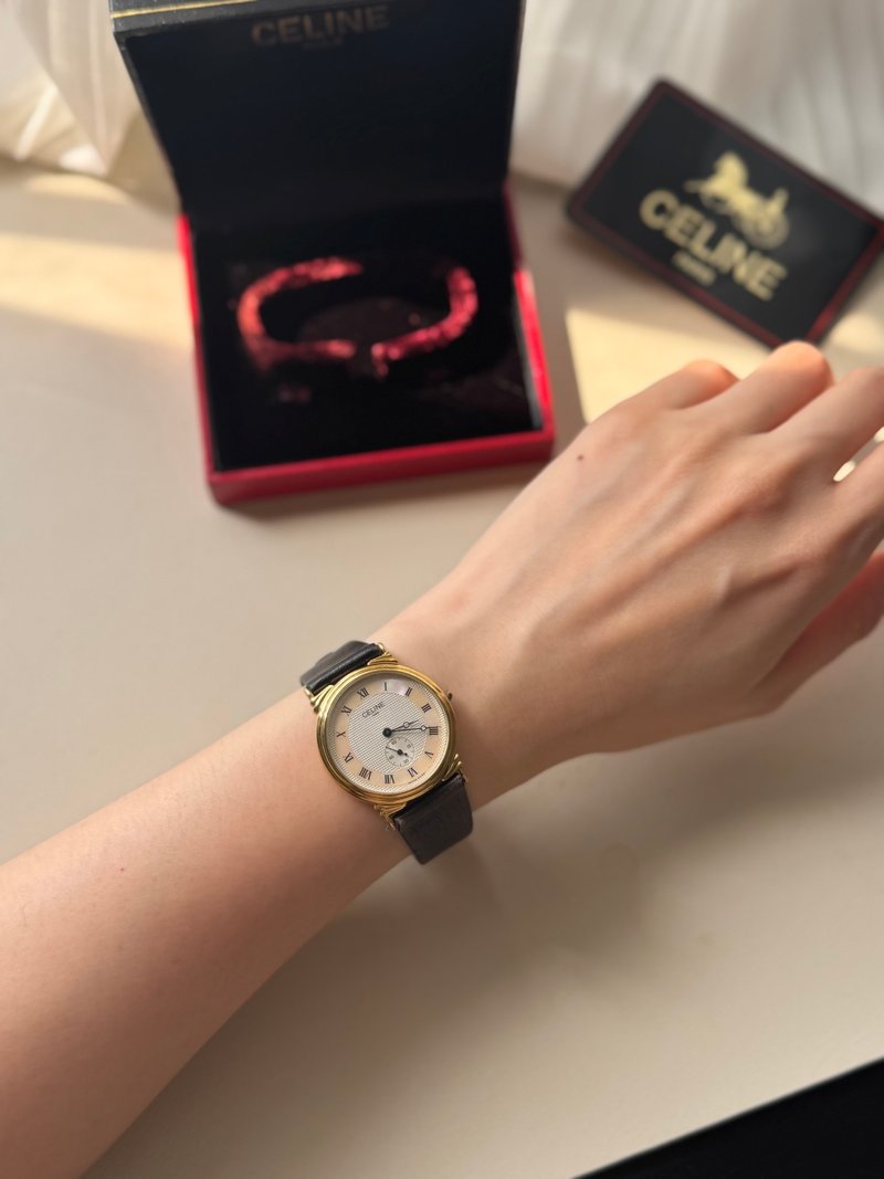 古董Celine手表 珍珠贝母 石英手表 中古表 男女适用 瑞士机芯 - 女表 - 真皮 黑色