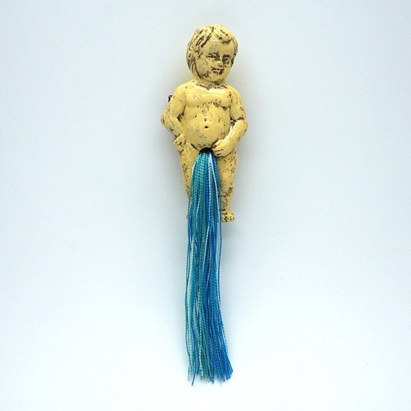 尿尿小童胸针 别针 白 - 胸针 - 粘土 白色