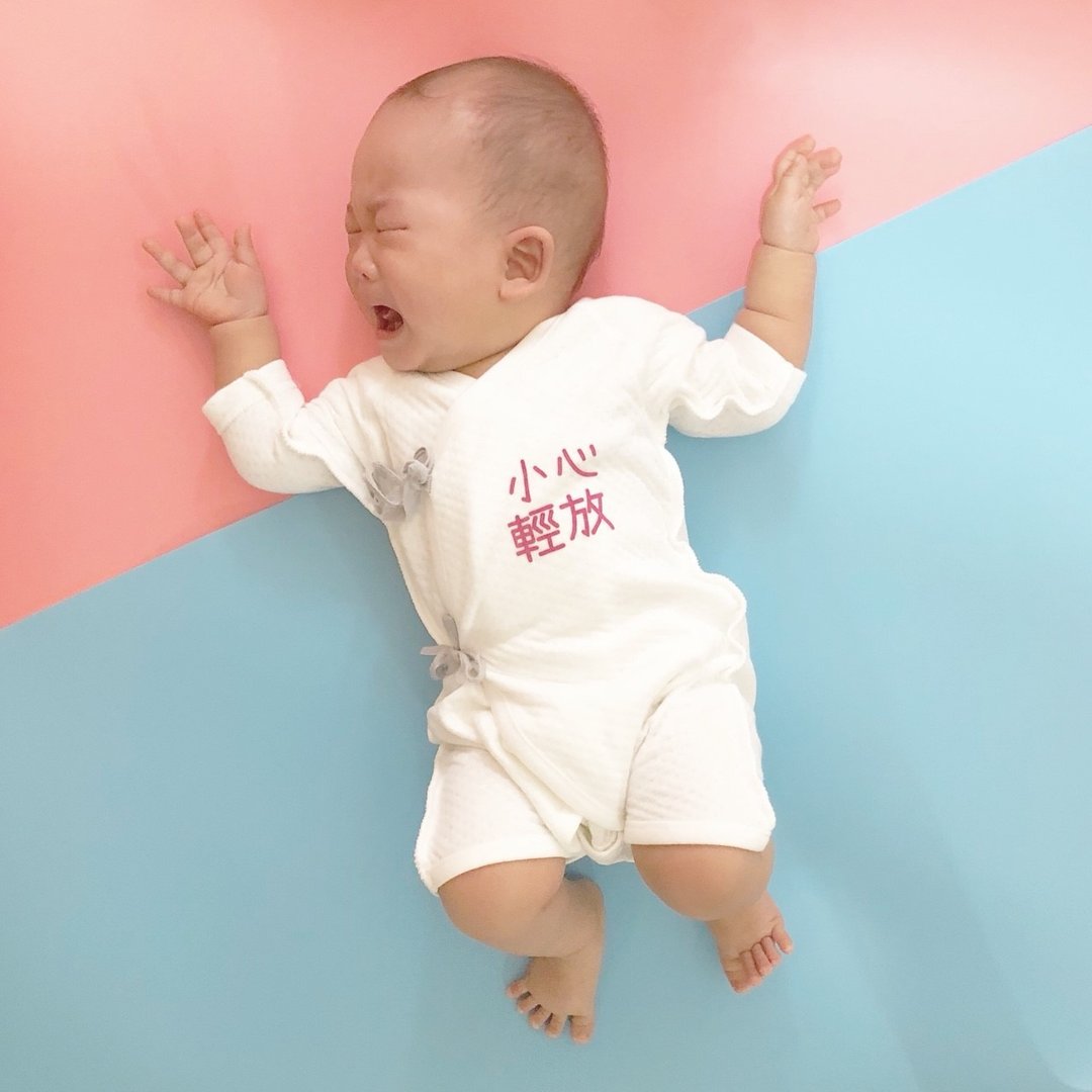 (热卖)小心轻放 抱紧处理 新生儿宝宝绑带护肚衣蝴蝶衣babymurmur - 包屁衣/连体衣 - 棉 白色