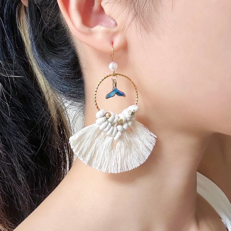珍珠鱼尾编织流苏耳环 波西米亚 渡假风 海洋风 医疗钢镀金 送礼 - 耳环/耳夹 - 棉．麻 白色