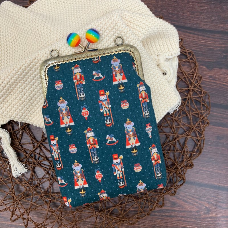 绿 英伦小士兵 彩珠口金手机包 12cm口金斜背包 Girlskioku~* - 侧背包/斜挎包 - 棉．麻 绿色