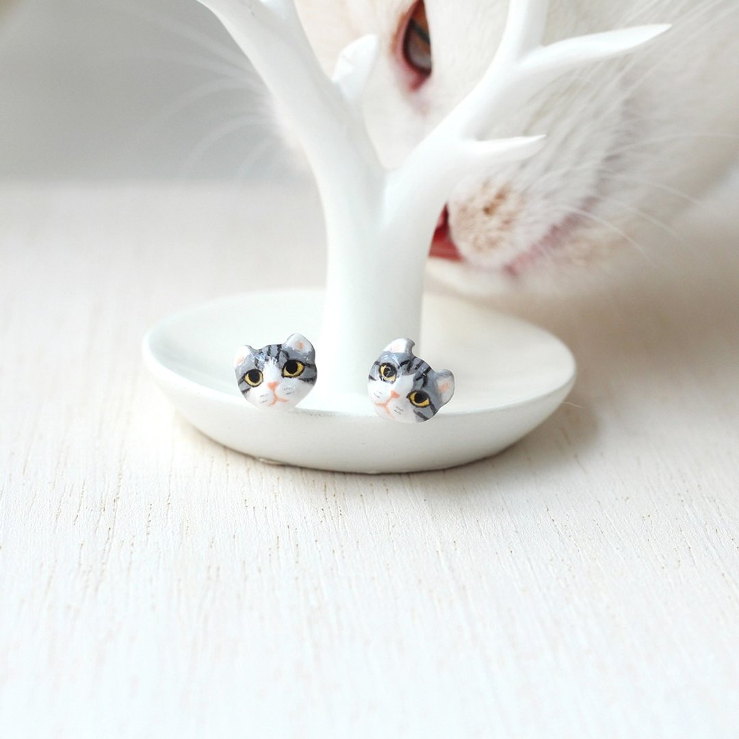 American curl cat earrings, Cat stud earrings, tabby cat, cat lover gifts - 耳环/耳夹 - 粘土 粉红色