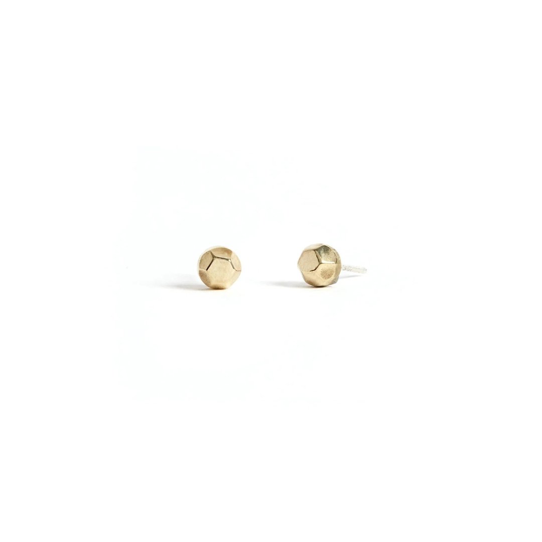 Studebaker Metals - Faceted Studs 手工多边形黄铜耳环 - 耳环/耳夹 - 铜/黄铜 黄色