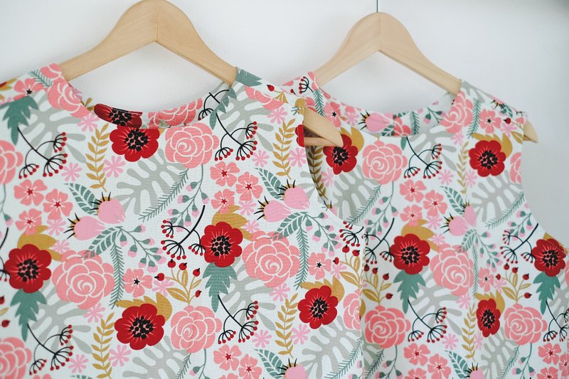 Flora Top 植物区系上衣 白色粉红色 white pink - 女装上衣 - 棉．麻 粉红色