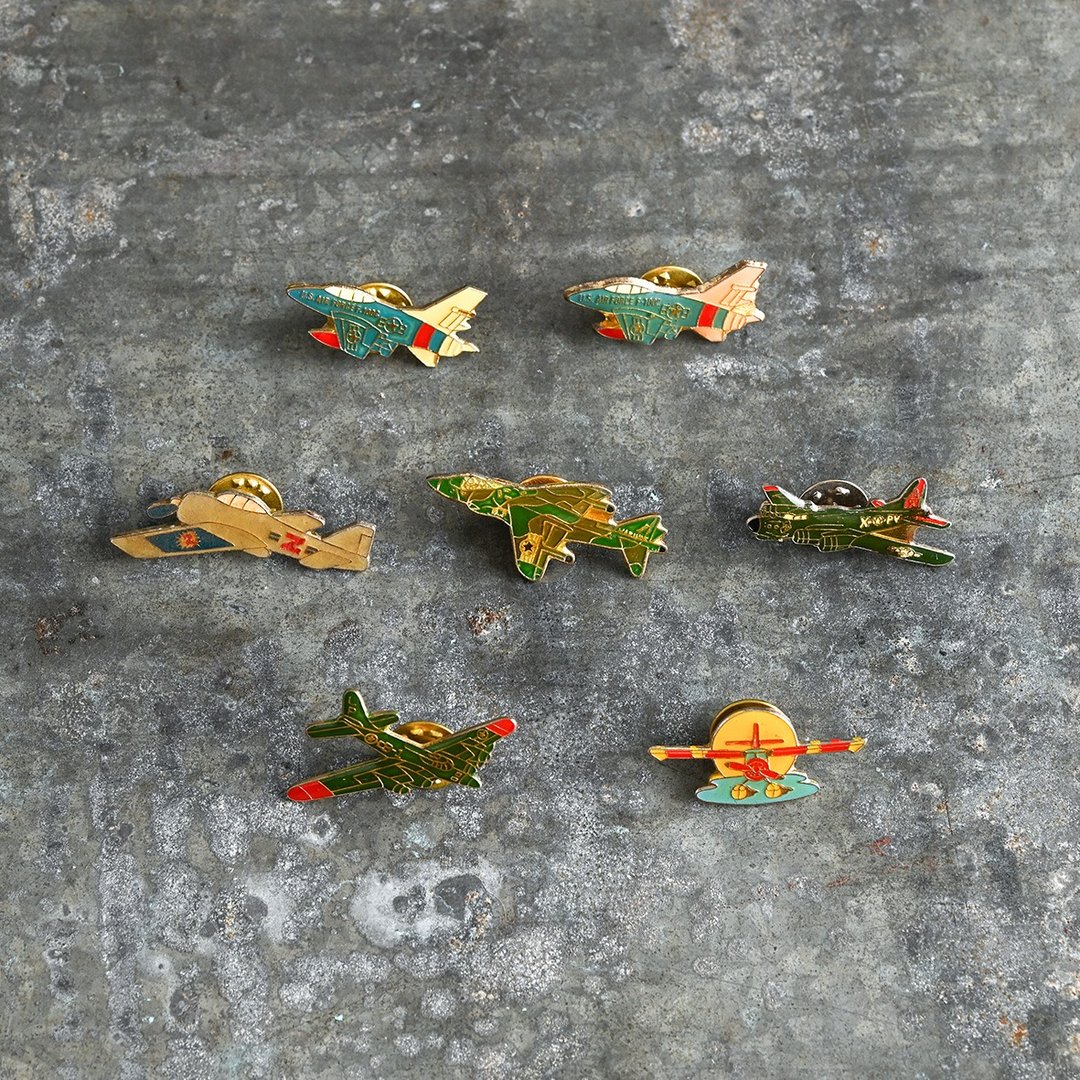 Vintage Pins 复古别针 / 古董别针、限量徽章胸针、古董徽章 - 徽章/别针 - 其他金属 多色