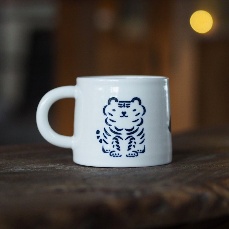 【福虎生丰】生肖杯/ 山形杯 - 咖啡杯/马克杯 - 瓷 白色