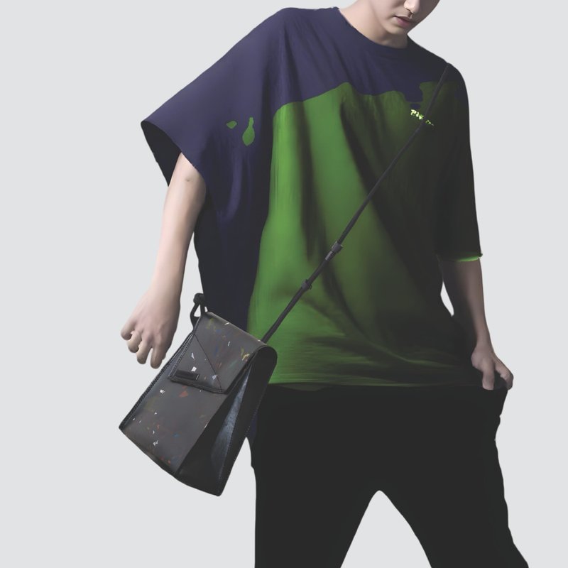 ReSatchel 斜挎包 单肩包 斜背包 侧背包 | 再生 环保物料袋 - 侧背包/斜挎包 - 塑料 黑色