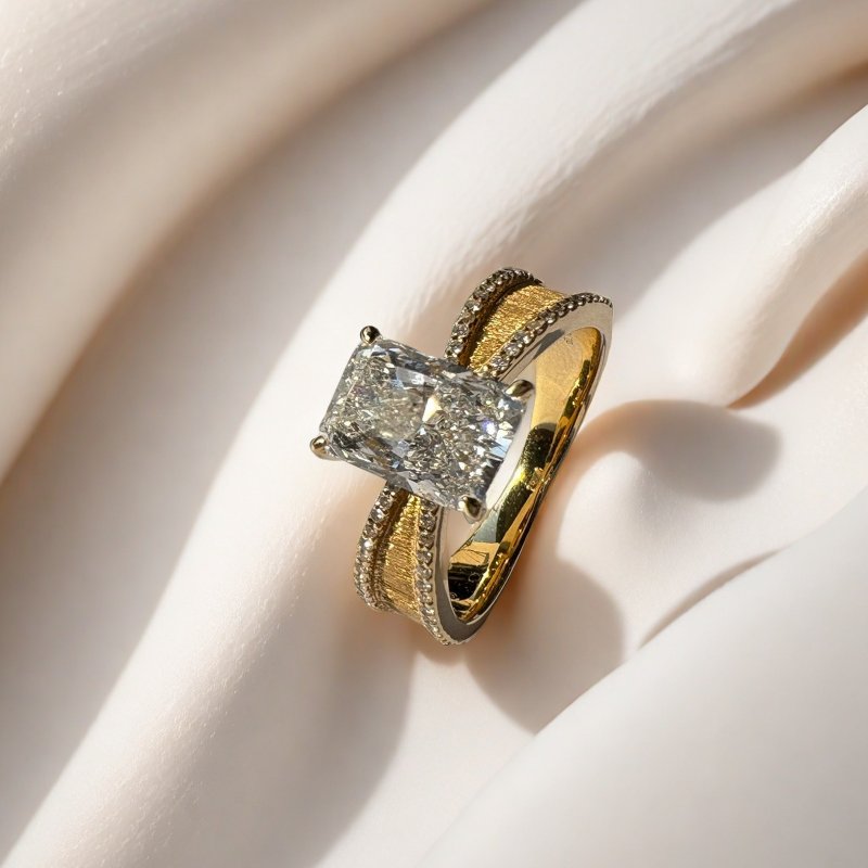 复古拉丝工艺钻戒 - 戒指 - 贵金属 黄色