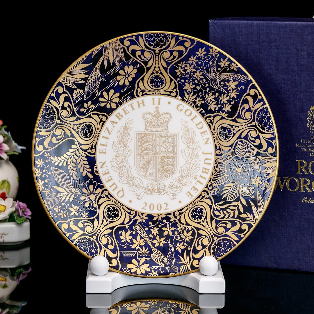 【皇家金禧】Royal Worcester 2002女王登基50周年纪念限量骨瓷盘 - 摆饰 - 瓷 