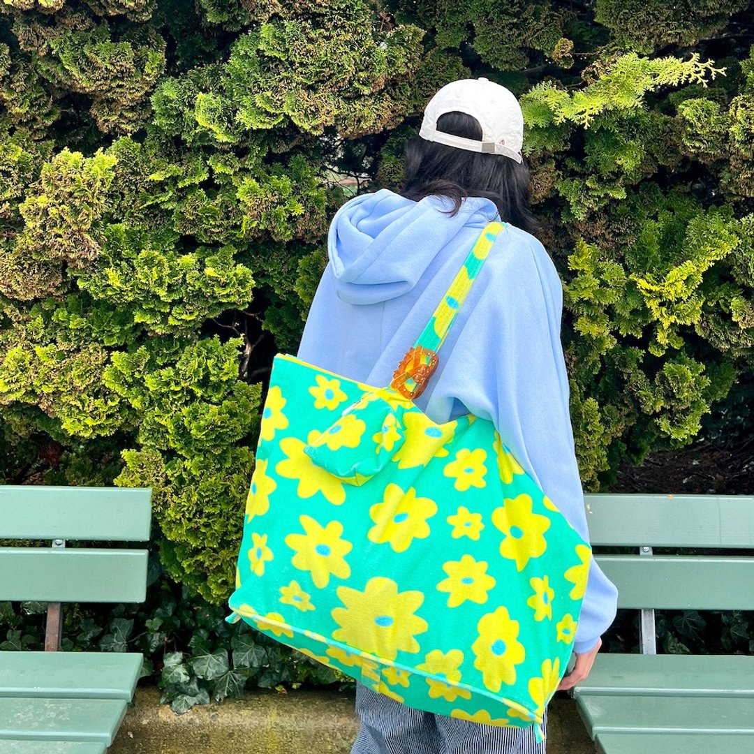 BLOOMING TOWEL TRAVEL BAG - 行李箱/行李箱保护套 - 棉．麻 绿色